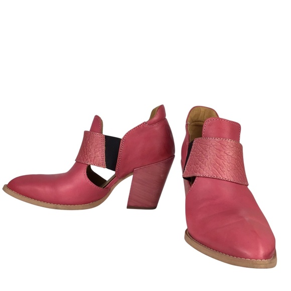 John Fluevog Pink Heeled Shoes - Picture 5 of 16